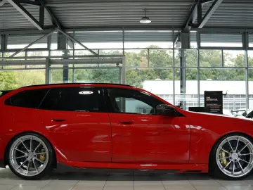 BMW M5 Touring 1.H  Carbon Keramik Grail RossoCorsa