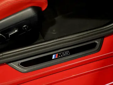 BMW M5 Touring 1.H  Carbon Keramik Grail RossoCorsa