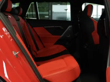 BMW M5 Touring 1.H  Carbon Keramik Grail RossoCorsa