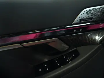 BMW M5 Touring 1.H  Carbon Keramik Grail RossoCorsa