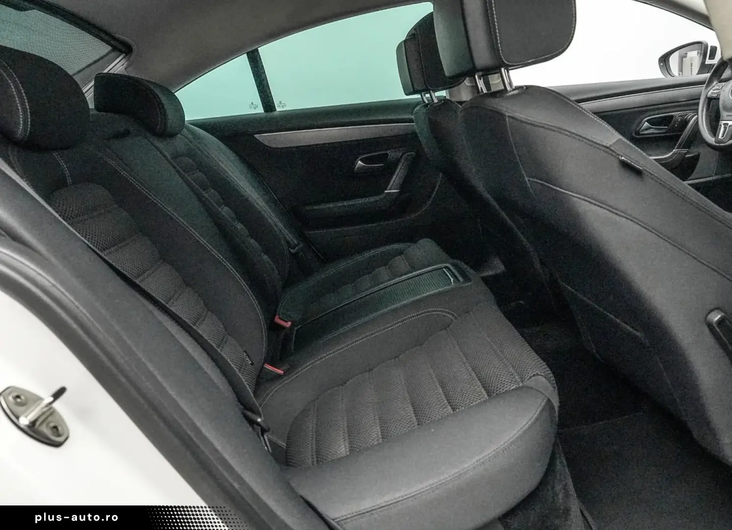 Volkswagen Passat-Cc