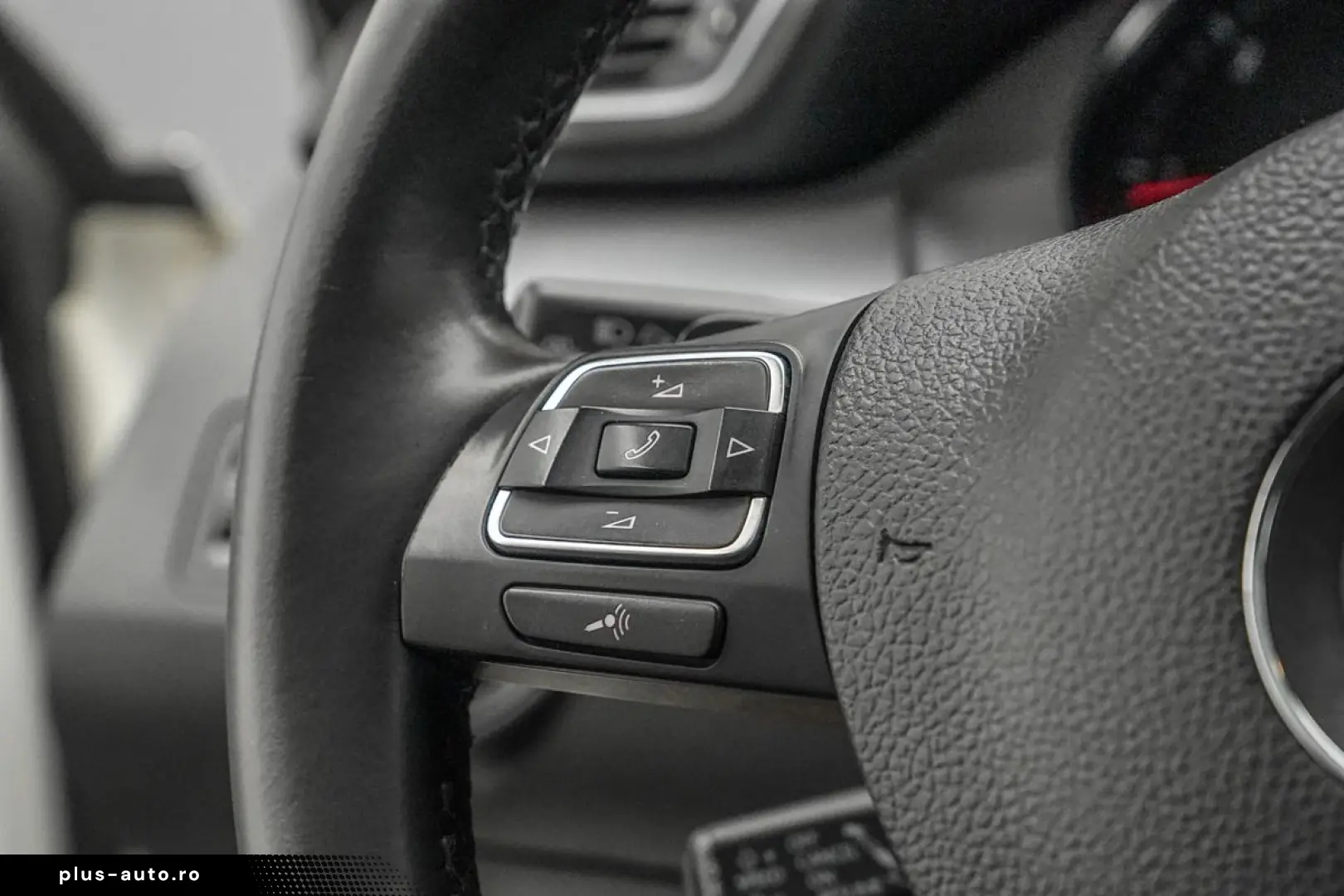 Volkswagen Passat-Cc
