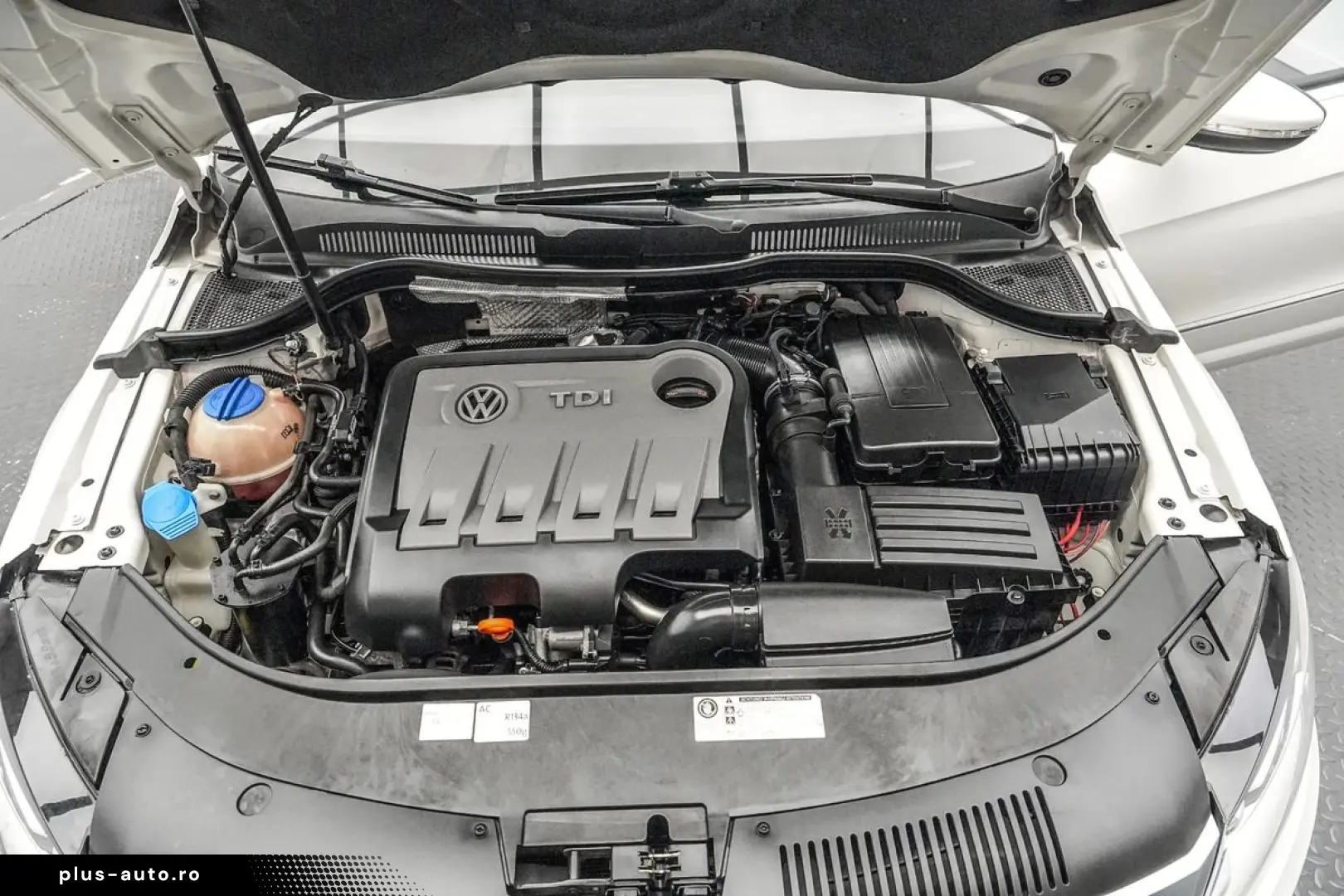 Volkswagen Passat-Cc