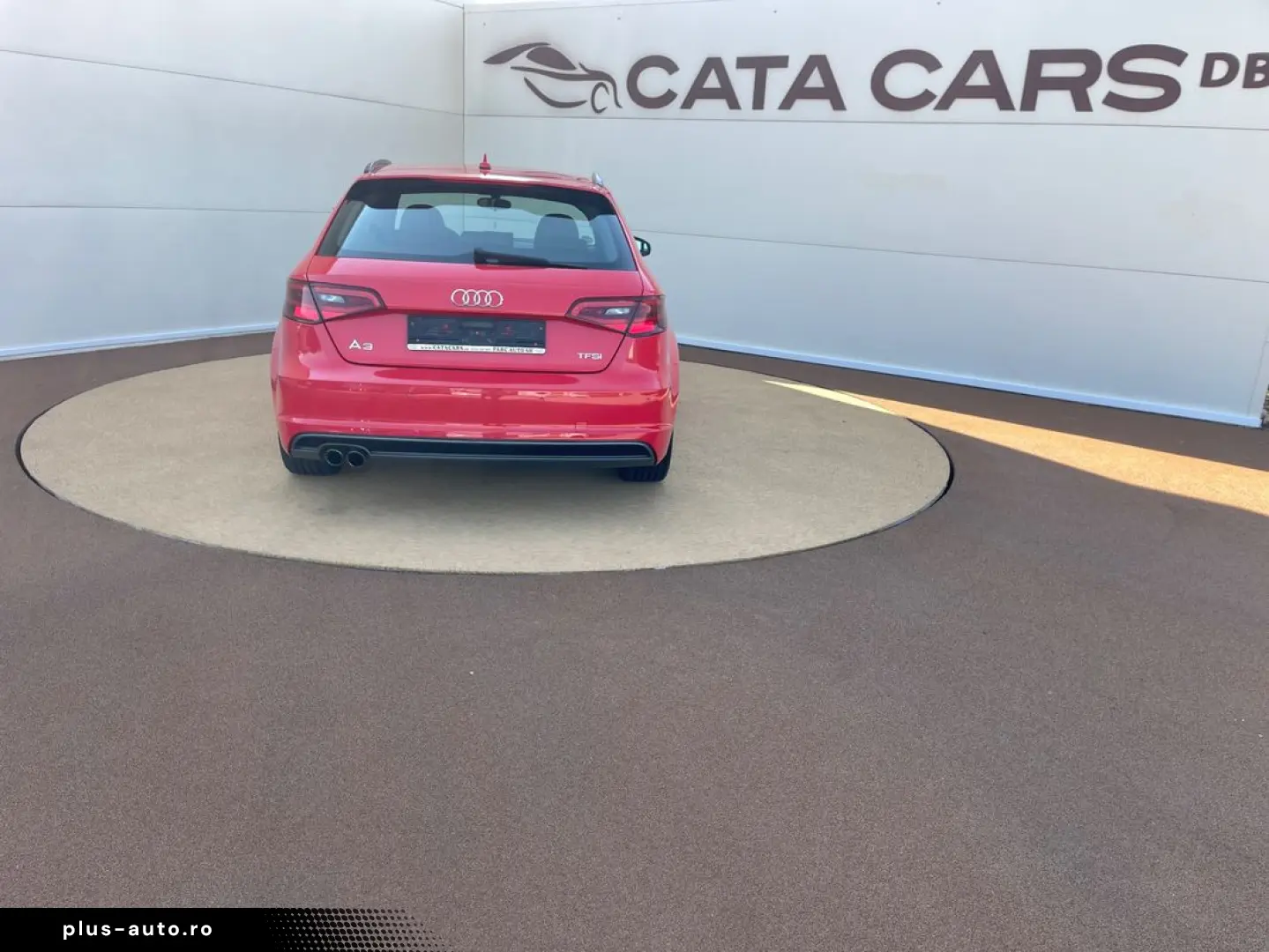 Audi A3  1.4TFSI  140CP  SLINE  BI-Xenon  Keyless  Navi  Pie