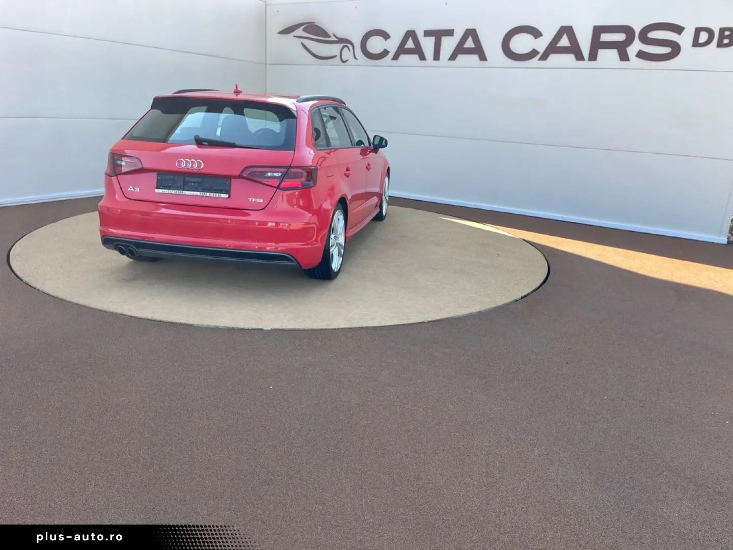 Audi A3  1.4TFSI  140CP  SLINE  BI-Xenon  Keyless  Navi  Pie