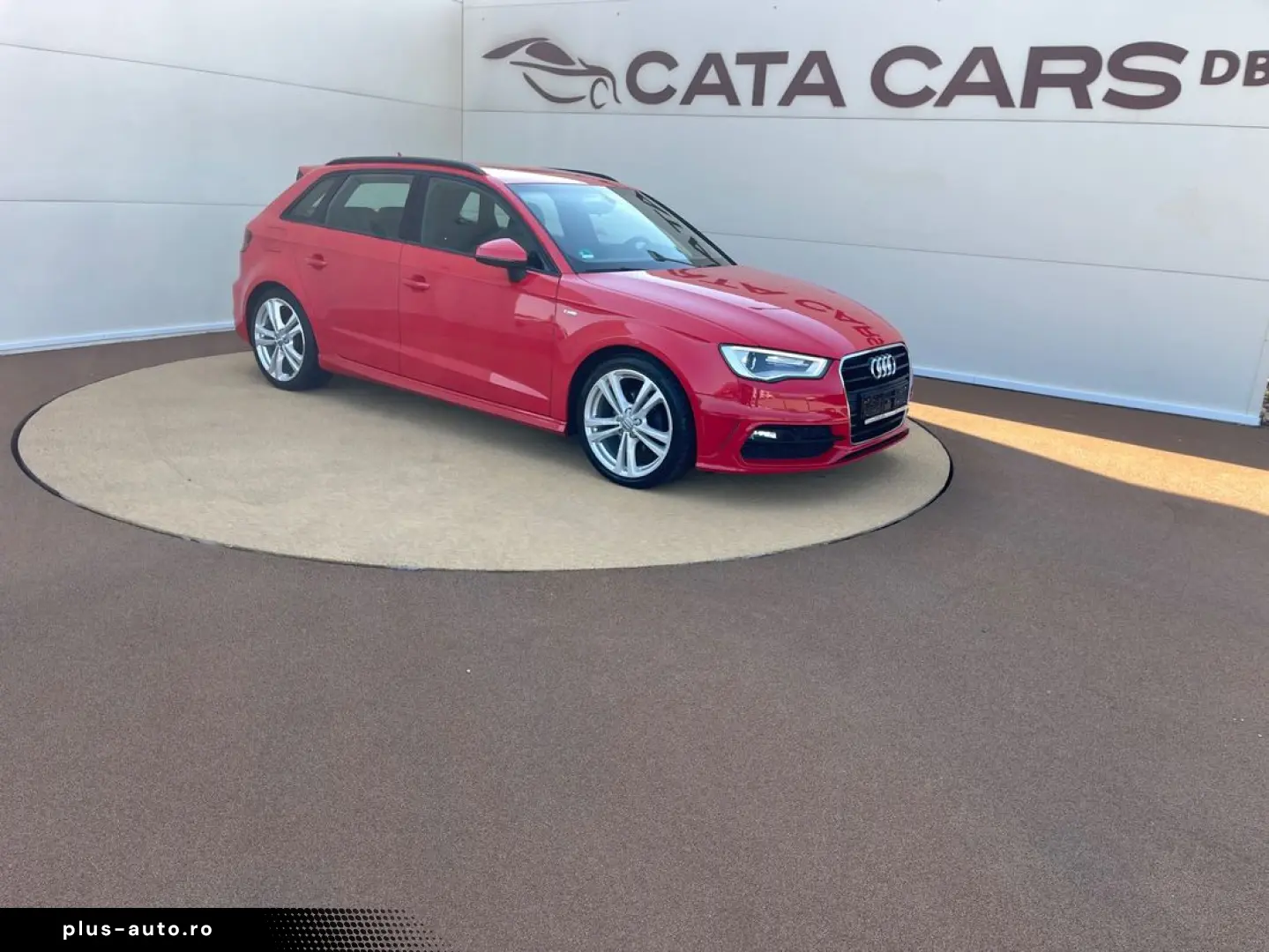 Audi A3  1.4TFSI  140CP  SLINE  BI-Xenon  Keyless  Navi  Pie