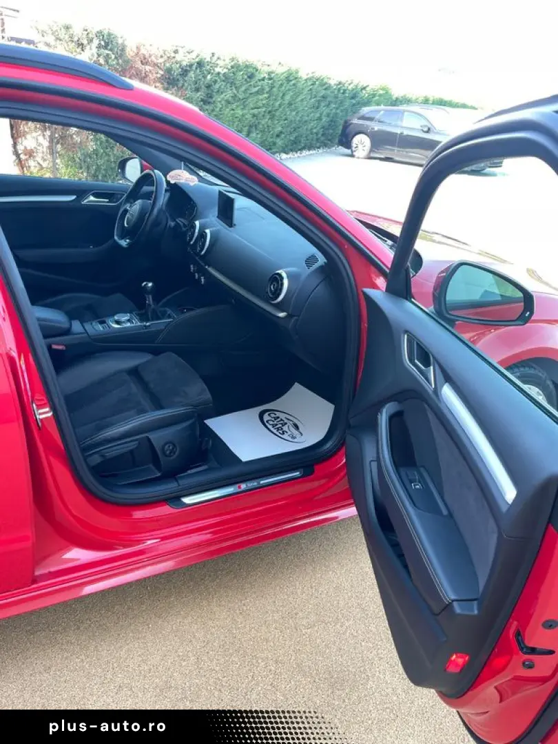 Audi A3  1.4TFSI  140CP  SLINE  BI-Xenon  Keyless  Navi  Pie
