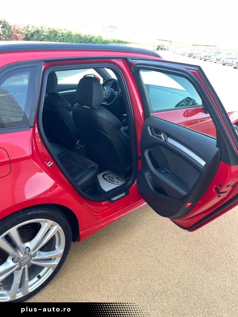 Audi A3  1.4TFSI  140CP  SLINE  BI-Xenon  Keyless  Navi  Pie