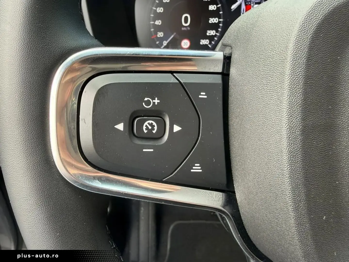 Volvo Xc-40
