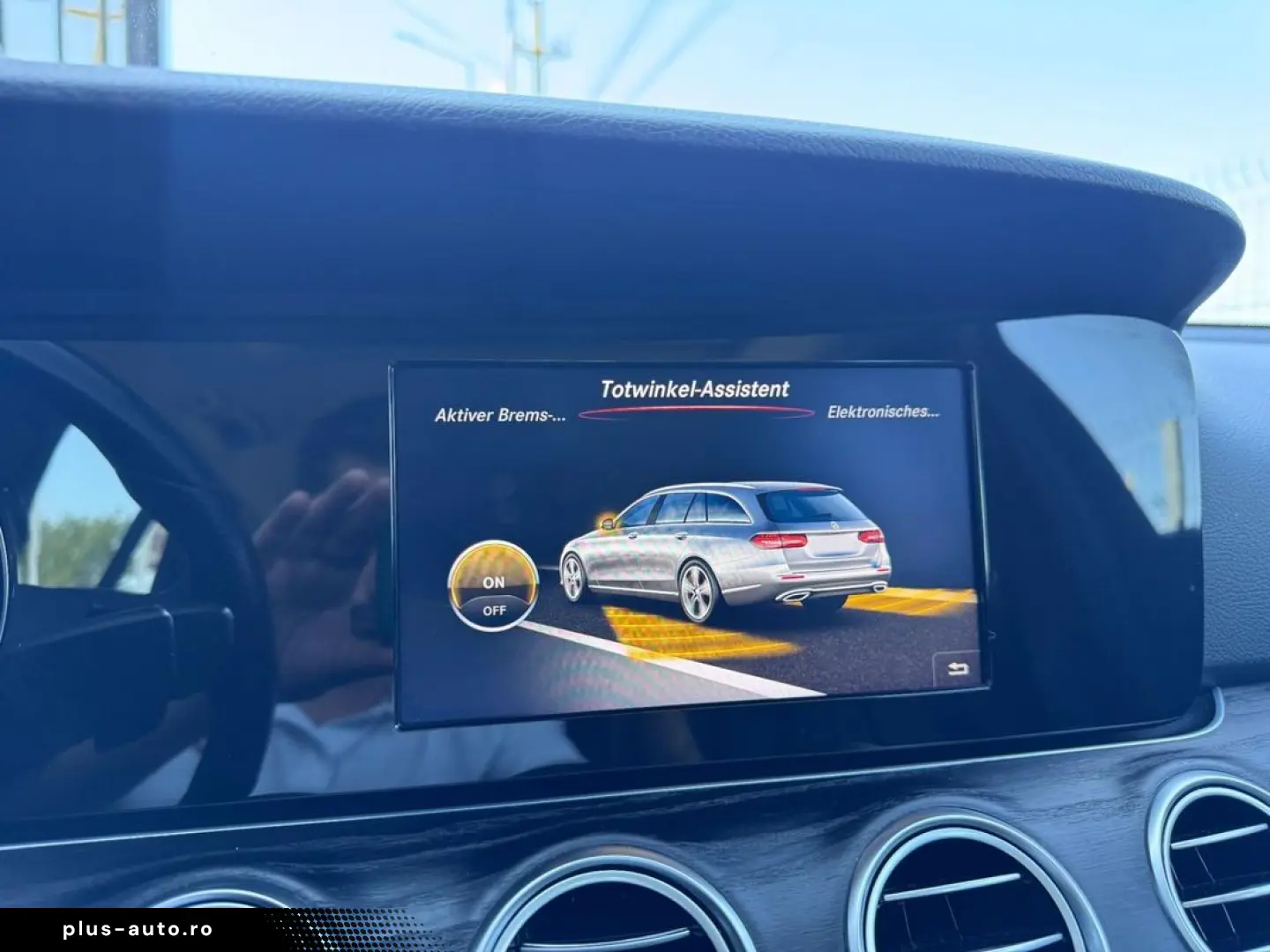 Mercedes-Benz E