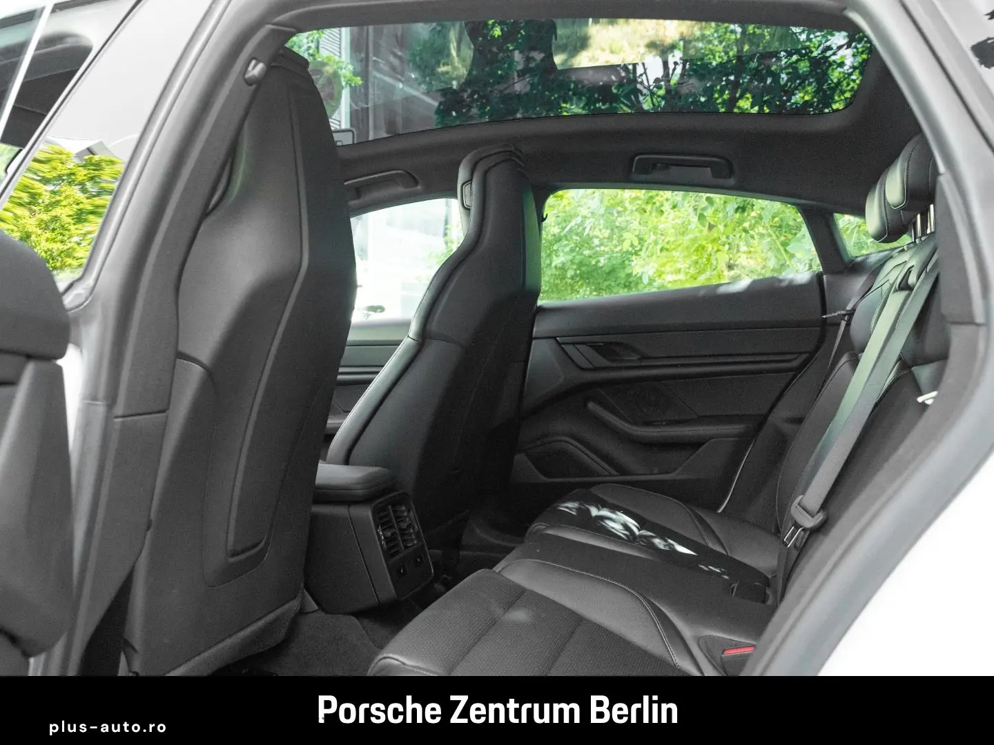 PORSCHE Taycan Panoramadach ParkAssistent 25.148km 1.Han
