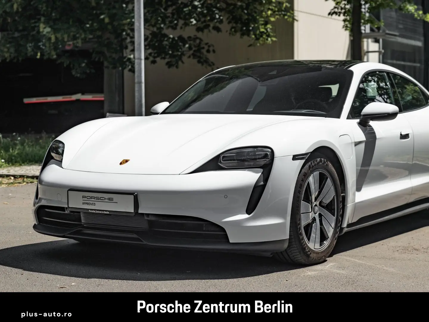 PORSCHE Taycan Panoramadach ParkAssistent 25.148km 1.Han