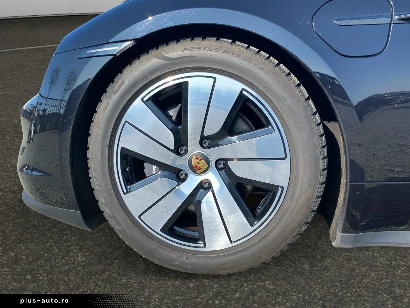 PORSCHE Taycan 79 kWh BOSE ACC NAVI STHZ LED APP SHZ