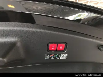 MERCEDES-BENZ Mercedes-AMG CLE 53 4MATIC  Pano Sound…