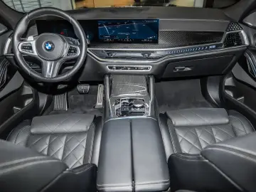 BMW X6 xDrive30d M Sport PANO HUD ACC RFK NAVI LED D