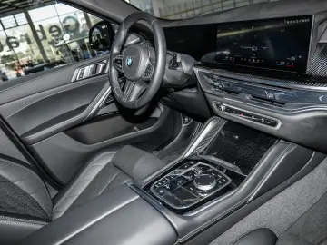 BMW X6 xDrive30d M Sport PANO HUD ACC RFK NAVI LED D