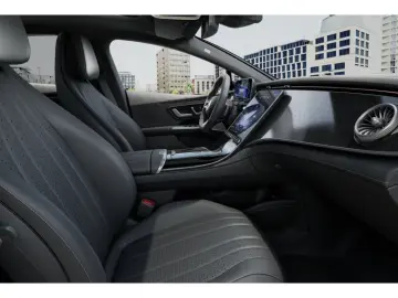 MERCEDES-BENZ EQE 350 4M AMG-Sport Pano AHK DIGITAL …