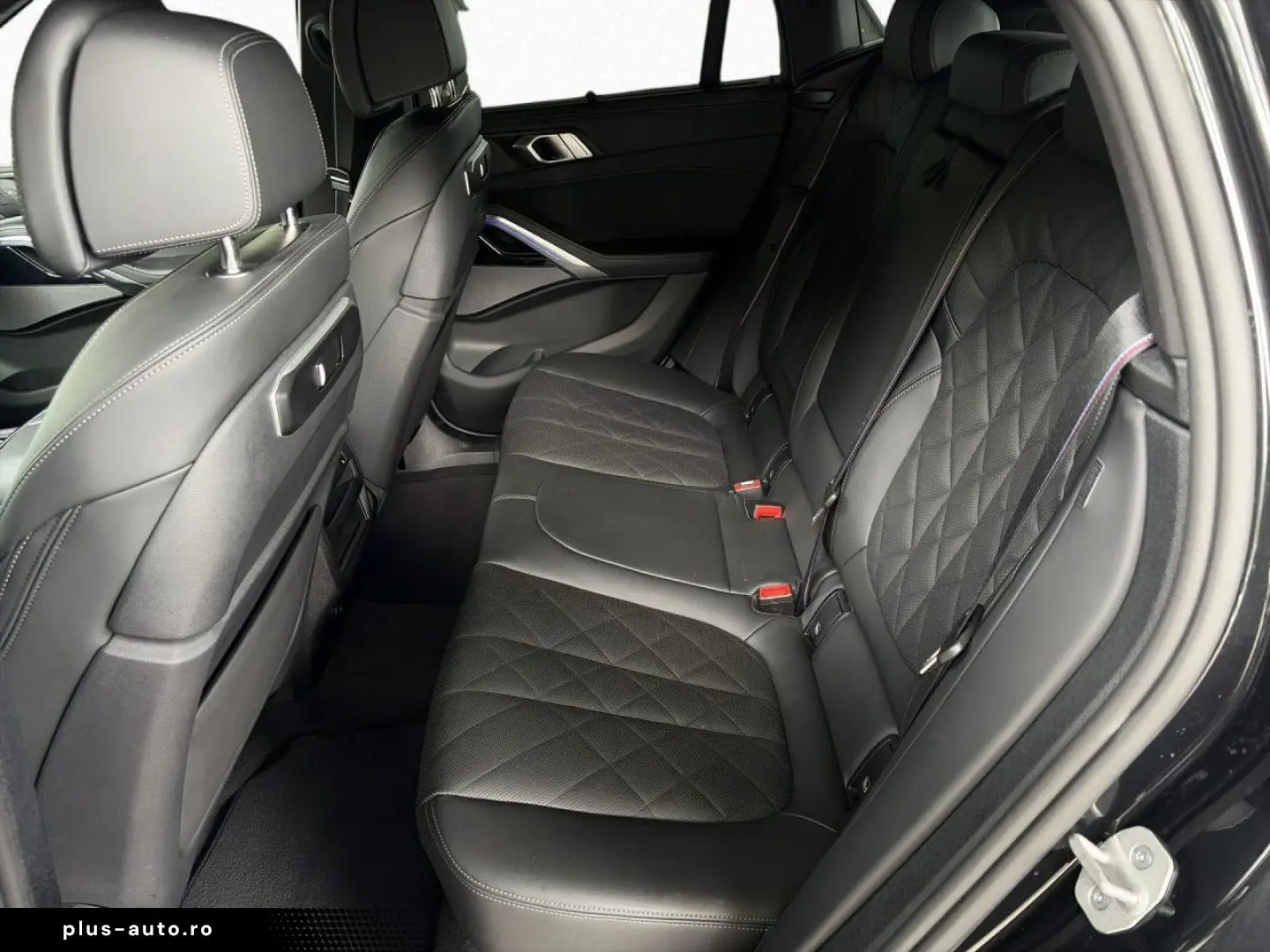 BMW X6 xDr30d M SPORT PRO SoftCl AHK Pano StHz DAPro