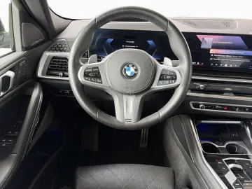 BMW X6 xDr30d M SPORT PRO SoftCl AHK Pano StHz DAPro