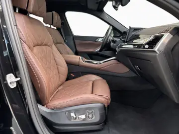 BMW X6 xDr40d MSport Pano AHK H K 360  HUD Sthz