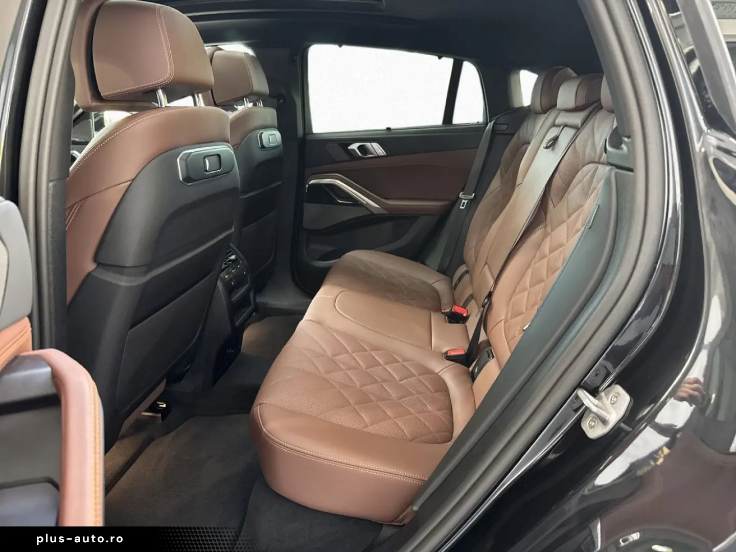 BMW X6 xDr40d MSport Pano AHK H K 360  HUD Sthz