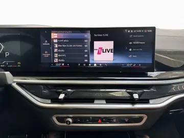 BMW X6 xDr40d MSport Pano AHK H K 360  HUD Sthz