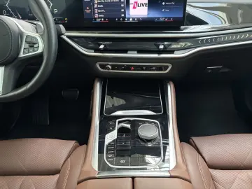 BMW X6 xDr40d MSport Pano AHK H K 360  HUD Sthz