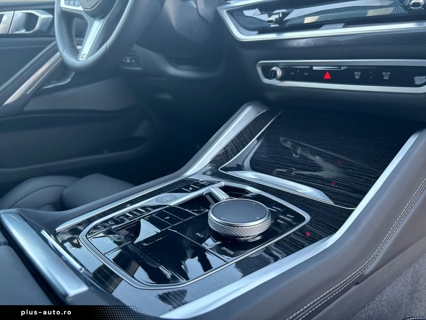 BMW X6 xDrive30d M Sport Pro 22 Zoll AHK Pano H&K