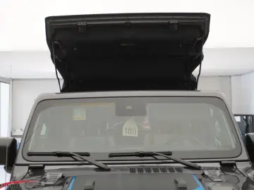 Jeep Wrangler Rubicon Plug-In-Hybrid