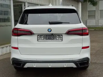 BMW X5 xDrive30d 21  M Sport Navi Leder Laser Luftfe