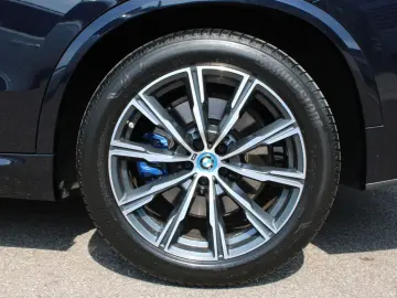 BMW X5 x45e M Sport 2AchsLuftf.ACC SurView Laser AHK