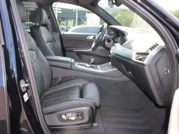 BMW X5 x45e M Sport 2AchsLuftf.ACC SurView Laser AHK
