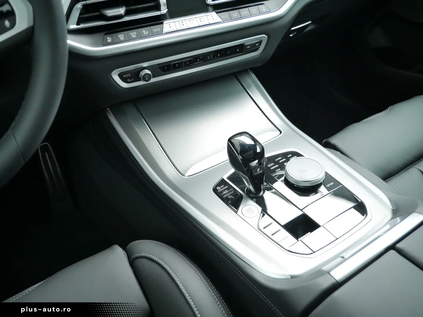 BMW X5 xDrive30d (M-Sport Navi AHK Pano HUD H K ACC)