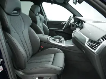 BMW X5 xDrive30d (M-Sport Navi AHK Pano HUD H K ACC)