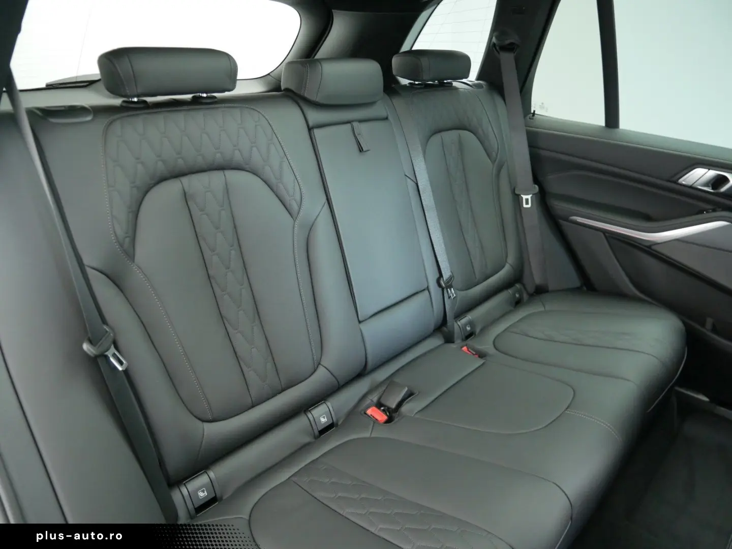 BMW X5 xDrive30d (M-Sport Navi AHK Pano HUD H K ACC)