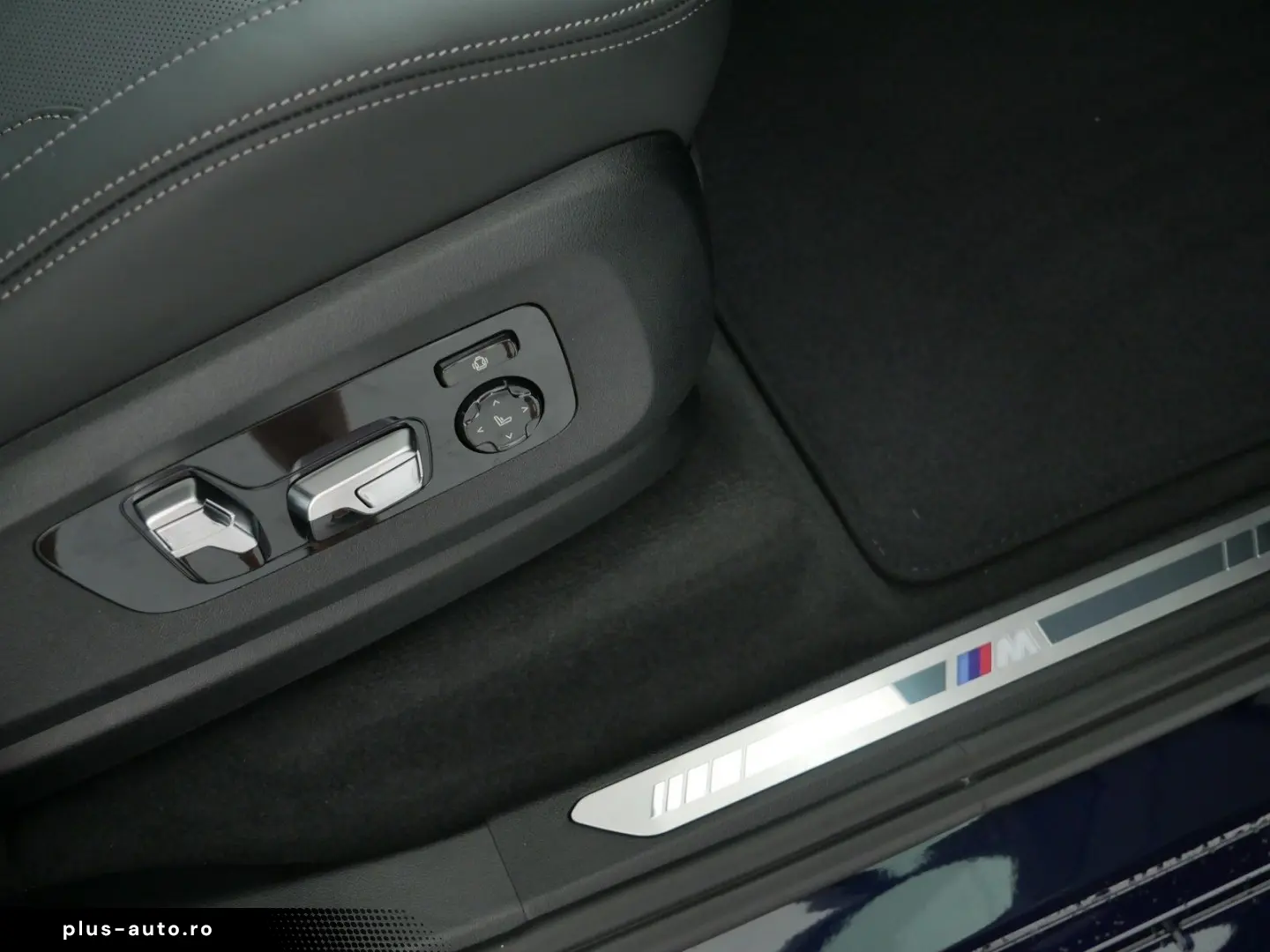 BMW X5 xDrive30d (M-Sport Navi AHK Pano HUD H K ACC)