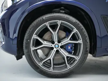 BMW X5 xDrive30d (M-Sport Navi AHK Pano HUD H K ACC)