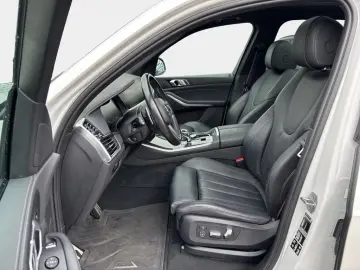 BMW X5 xDrive30d M Sport AHK Pano Laser ACC Inno