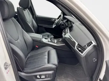 BMW X5 xDrive30d M Sport AHK Pano Laser ACC Inno