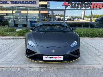 LAMBORGHINI HURACAN EVO RWD
