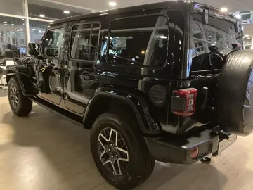 Jeep Wrangler Sahara 2.0l T-GDI 270 PS 4x4