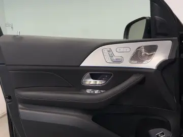 MERCEDES-BENZ GLE 450 4M AMG Panorama Burmester Memo…