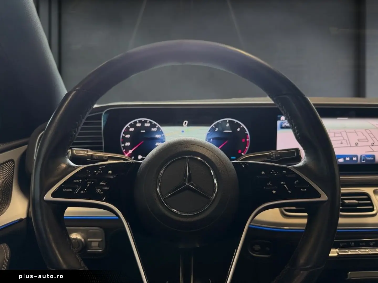 MERCEDES-BENZ GLE 450 d 4M AMG MBEAM DISTR BURM HuD PANO AHK