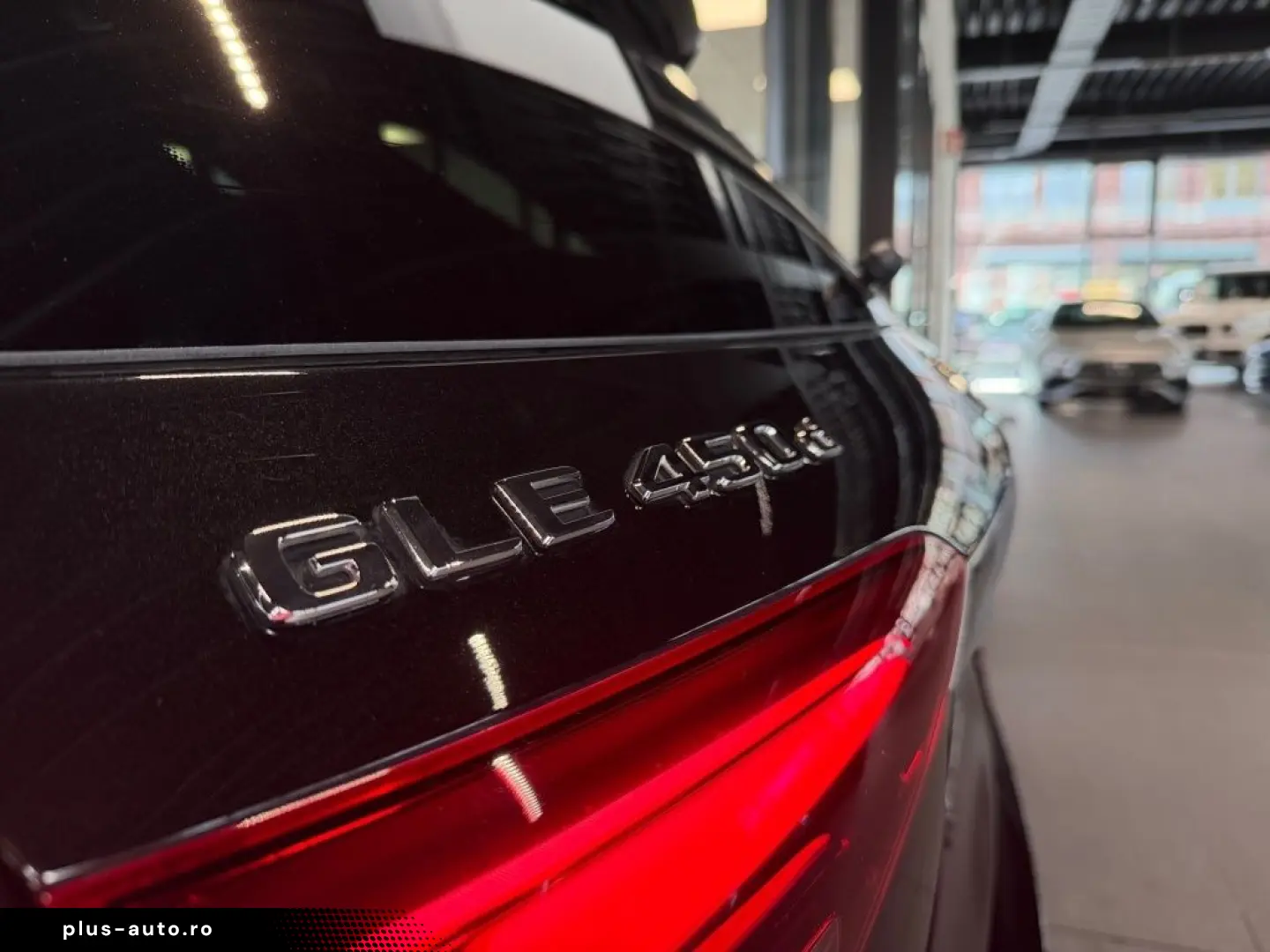 MERCEDES-BENZ GLE 450 d 4M AMG MBEAM DISTR BURM HuD PANO AHK