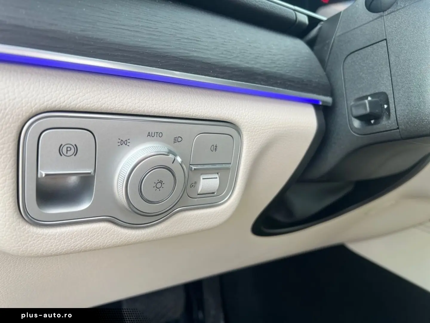 MERCEDES-BENZ GLE 450 d 4m AMG Night AHK Pano Mbeam &hellip;