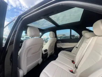 MERCEDES-BENZ GLE 450 d 4m AMG Night AHK Pano Mbeam …
