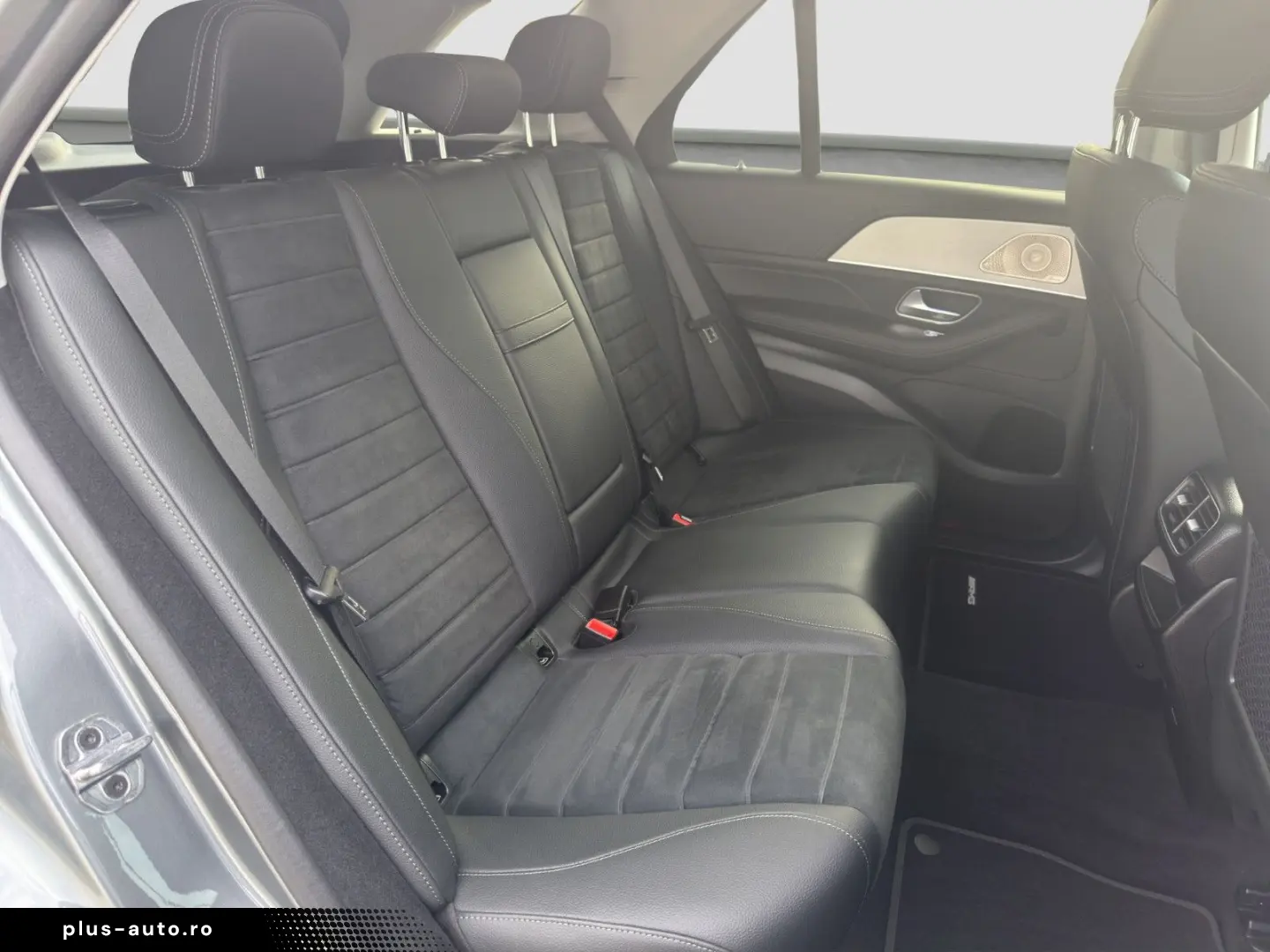 MERCEDES-BENZ GLE 450 4M AMG DISTR AHK Pano 360  Mem&hellip;