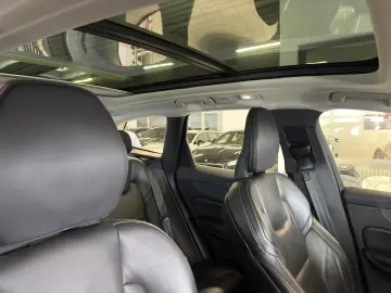 VOLVO XC60 Inscription Luft-Fahr PANO HUP VOLL
