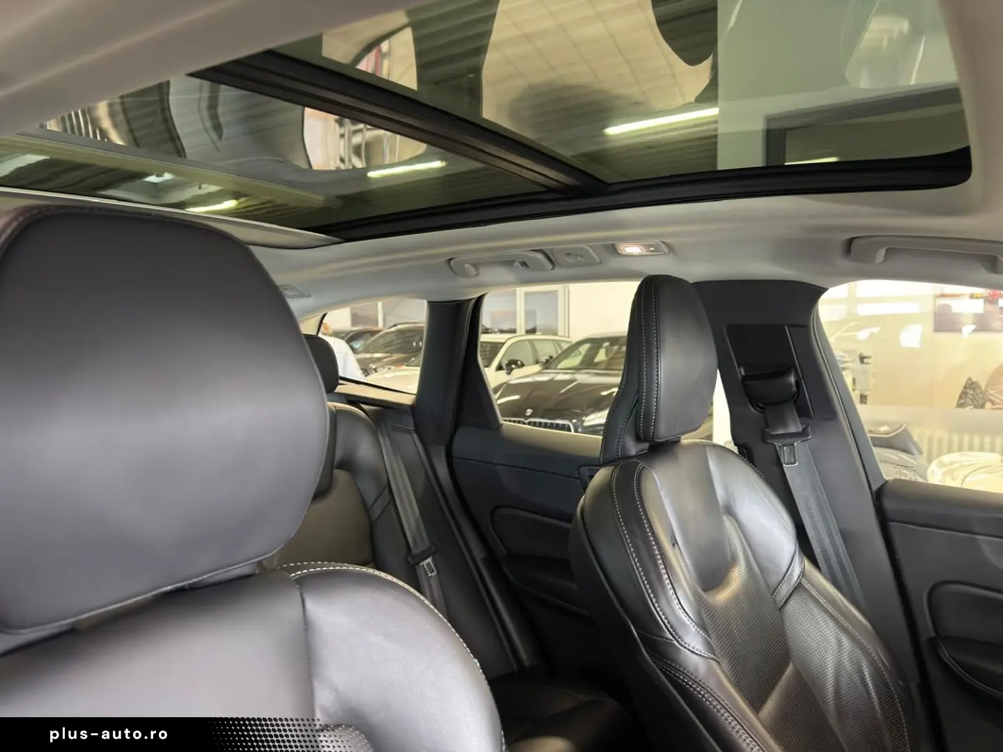 VOLVO XC60 Inscription Luft-Fahr PANO HUP VOLL