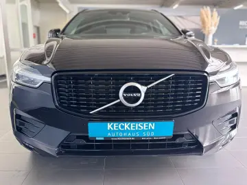 VOLVO XC60 B5 AWD Aut. R-Design AHK   Luftfahrw.   ACC